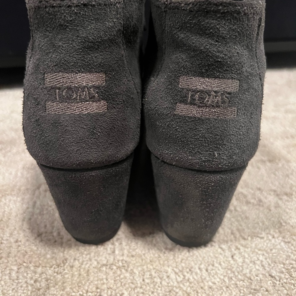 Tom’s booties